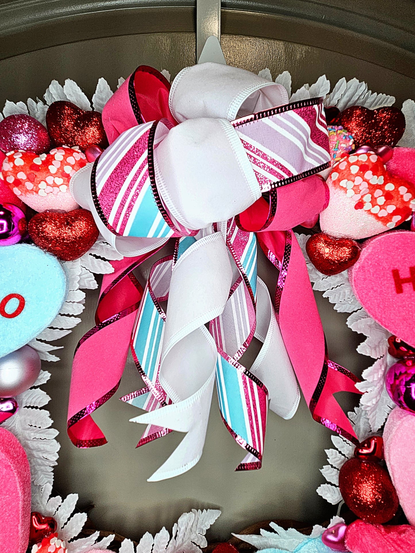 Conversation Candy Heart Pink & Blue Valentine's Wreath