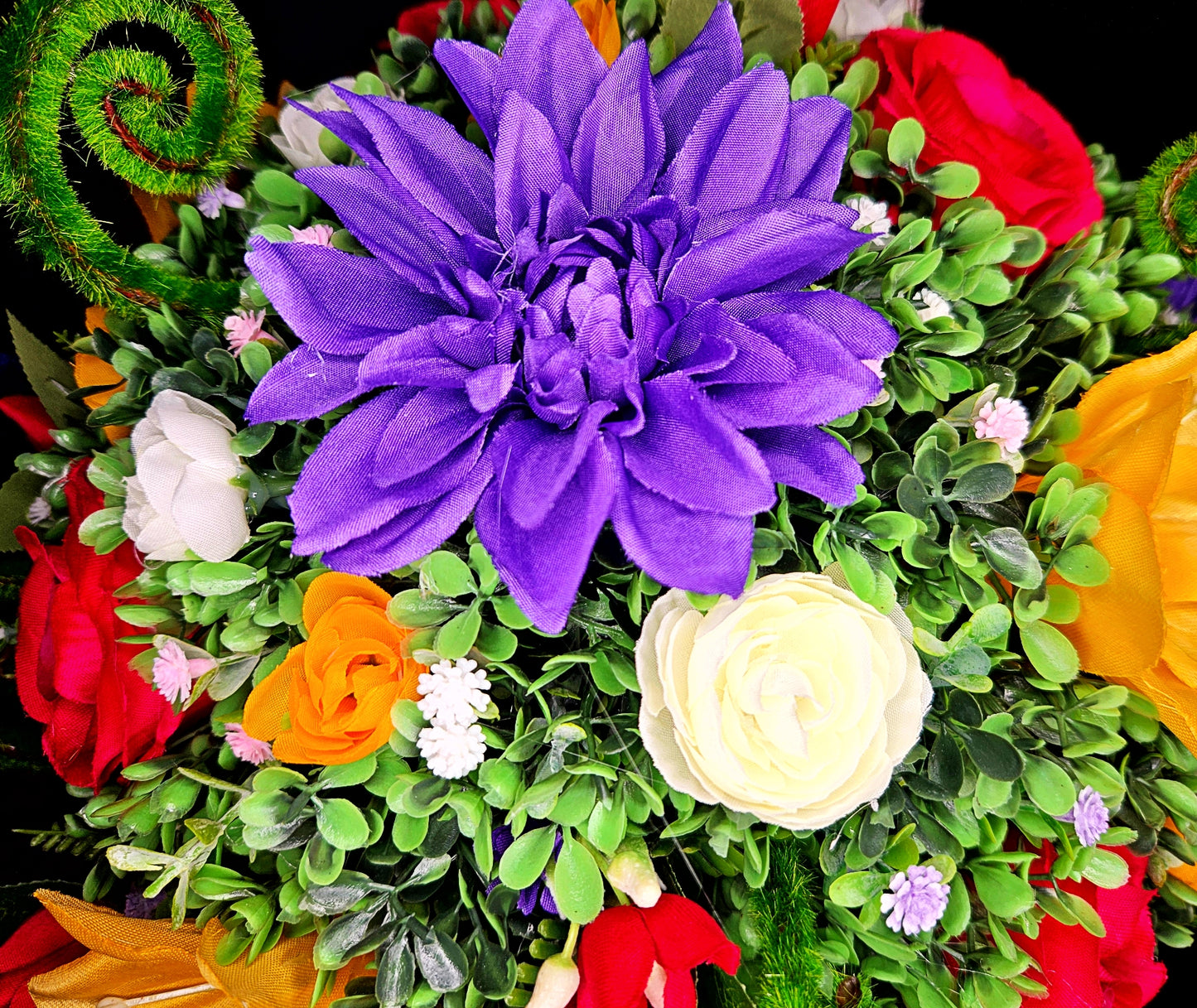 Floral Fiddle Moss Kissing Ball